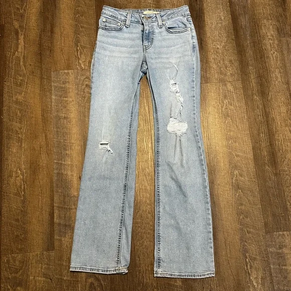 Levi's Women’s Jeans - Picture 1 of 3